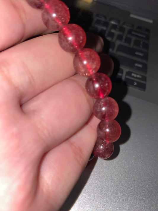 Strawberry crystal bracelet10.5mm 19 pieces